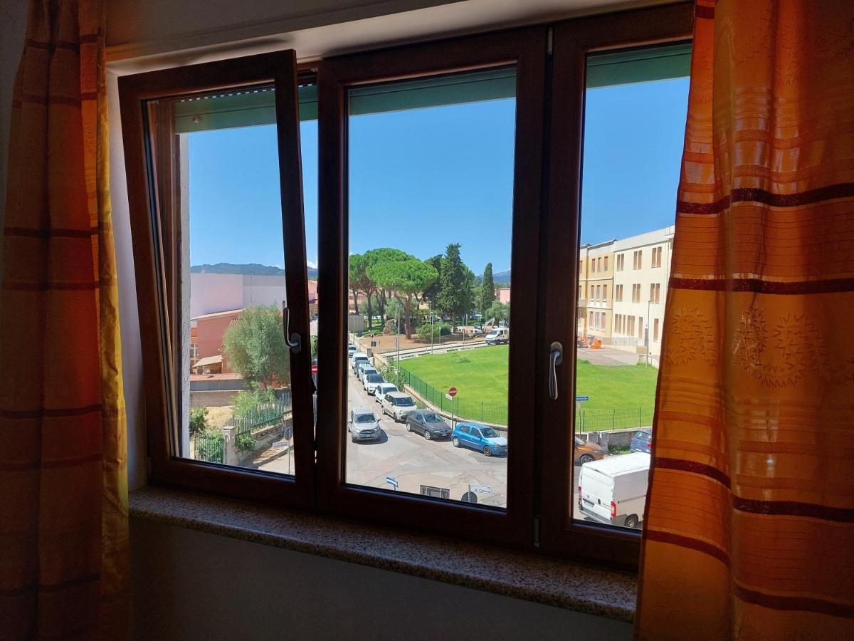 Casa Fois Apartment Олбия Екстериор снимка